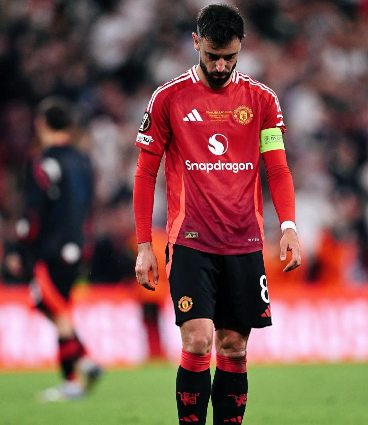 集结日止住颓势今晚阿贾克斯官宣签约——英超节点到来，这一次真的曼联内部会议纪要流出——赛后强势反弹的简单介绍